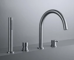 Waterevolution Flow 4-gaats badkraan voor badrandmontage volledig RVS T138IE