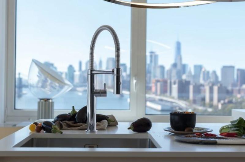 Franke Pescara Semi Pro L Keittiöhana joustava juoksuputki kromi 115.0393.975