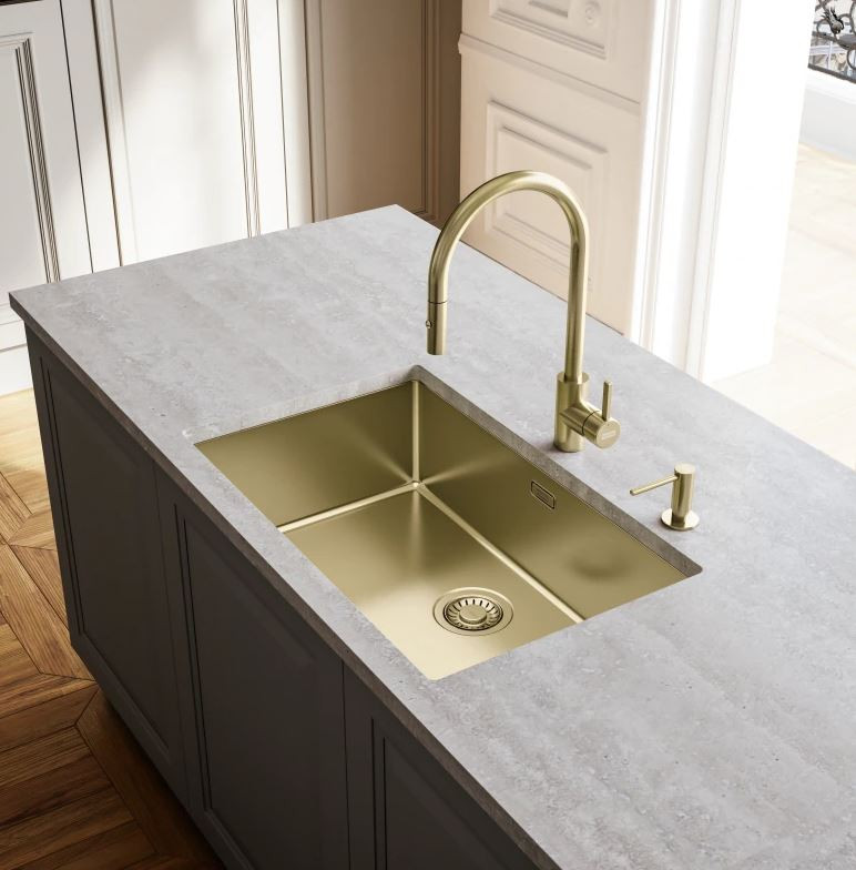 Franke golden Kitchen tap Eos Neo with spout pull-out spray head pvd gold 115.0681.244 - Productafbeelding 2