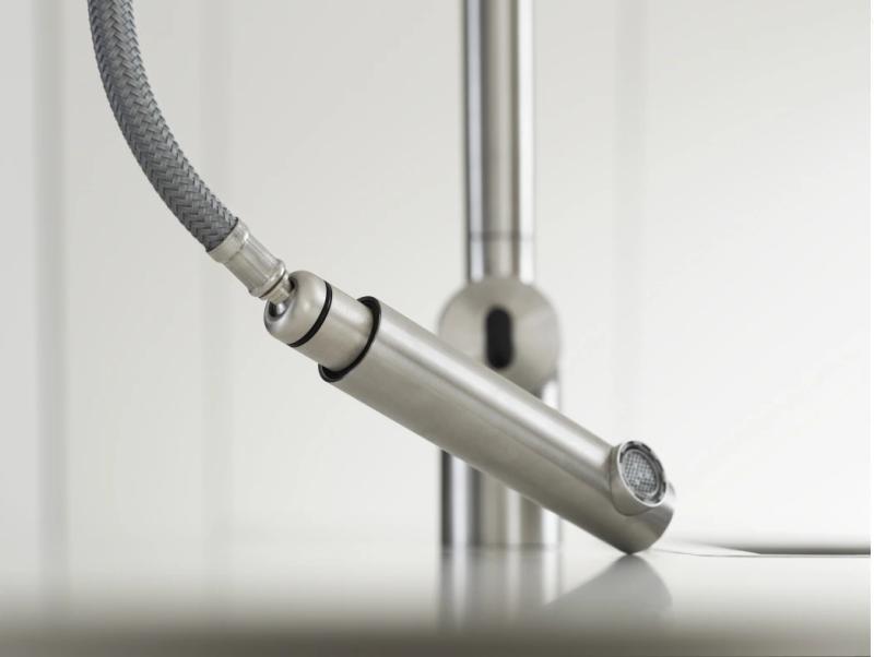 Franke harjattua ruostumatonta terästä oleva Atlas Neo -keittiöhana sensorilla ja ulosvedettävällä juoksuputkella inox 115.0625.523