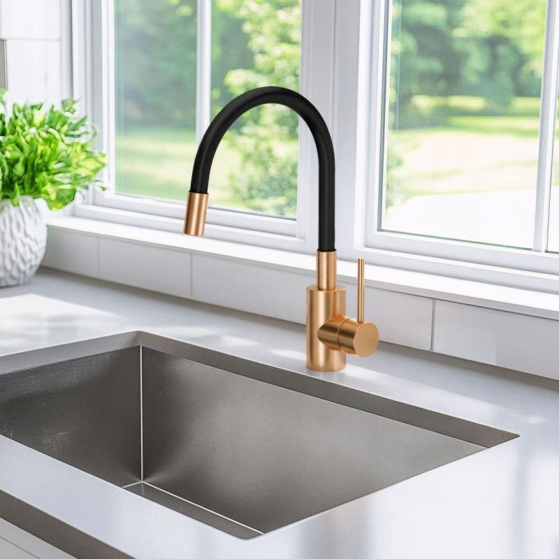 Quadri Bristol keittiöhana joustavalla mustalla PVD-harjatulla kuparisuuttimella 1208955984