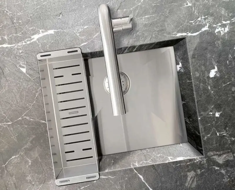 Lorreine 42WT werkblad rvs spoelbak 42x42cm voor inbouw in keramiek of natuursteen 1208956234

Lorreine 42WT työtaso ruostumaton teräs pesuallas 42x42cm upotettavaksi keramiikkaan tai luonnon