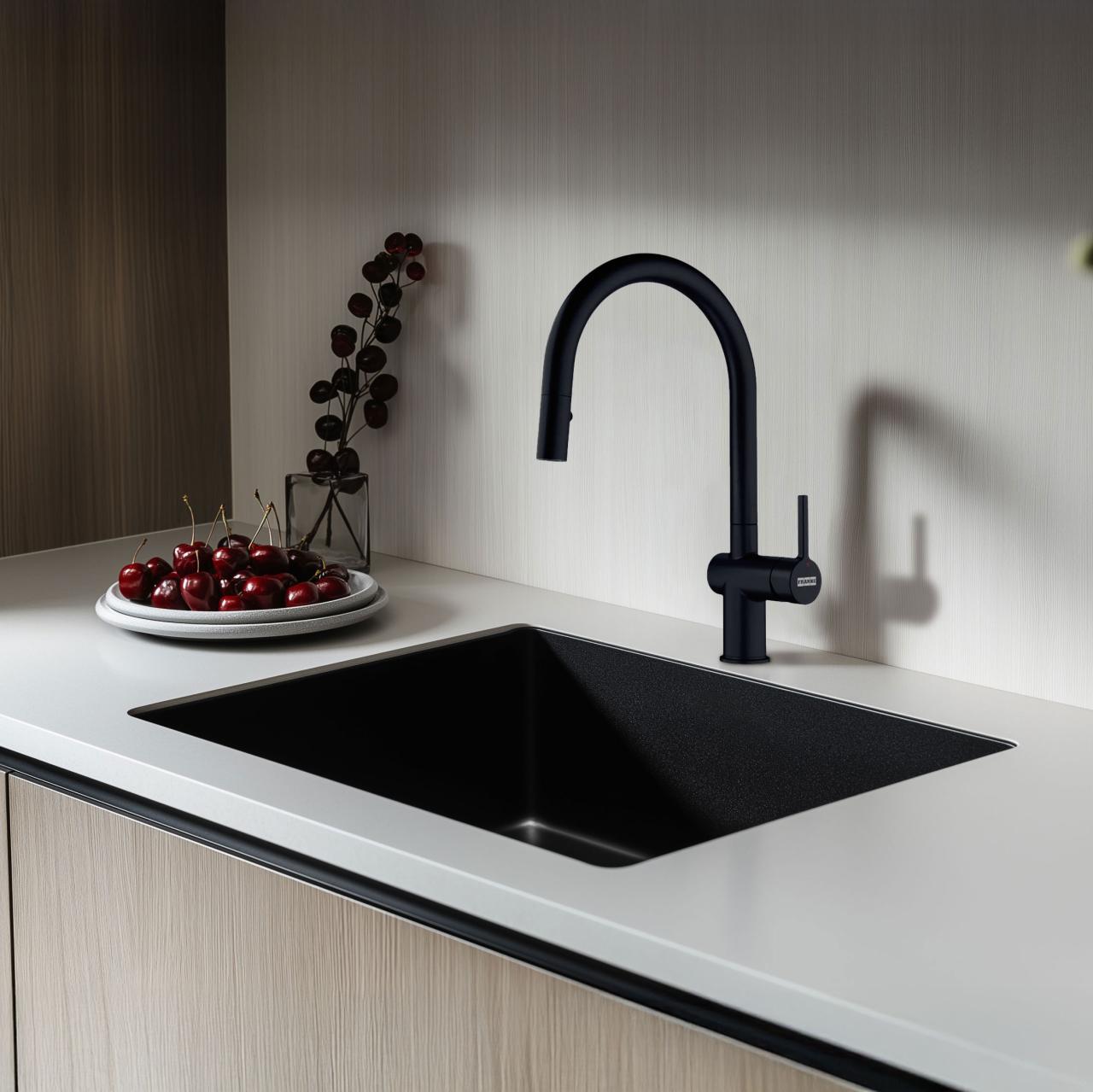 Franke Active J matt black kitchen tap with pull-out sprayer 115.0653.404 - Productafbeelding 2