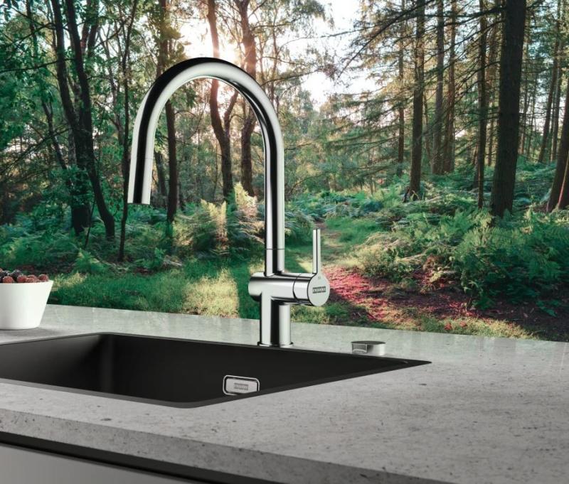 Franke Active J Kitchen faucet chrome with pull-out sprayer 115.0653.401