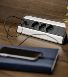 Indux Corner keukenshoekochtendstopcontact met 3 geaarde stopcontacten en 2 USB-opladers 1208957431