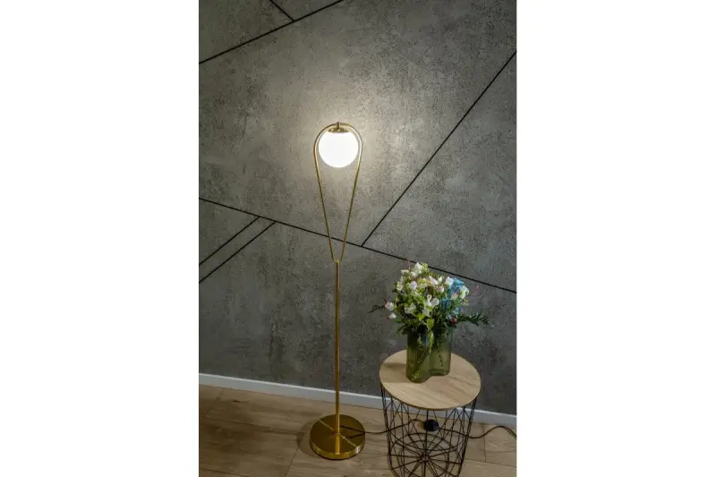 Decor Ciklop messinkinen kultainen lattiavalaisin, jossa on pisarainen ilme 9737