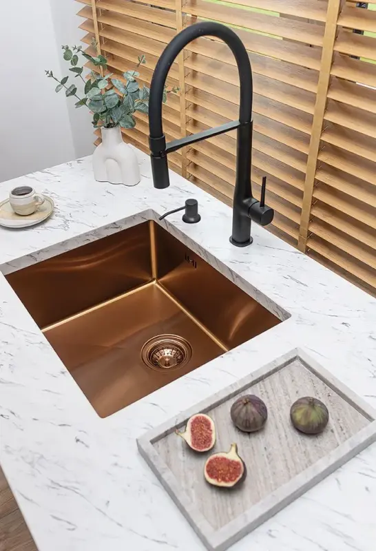Aquadesign Sinks kuparinen ruostumaton teräs pesuallas kuparin väri PVD 50x40 alakiinnitys, tasokiinnitys ja päällikiinnitys 1208957700
