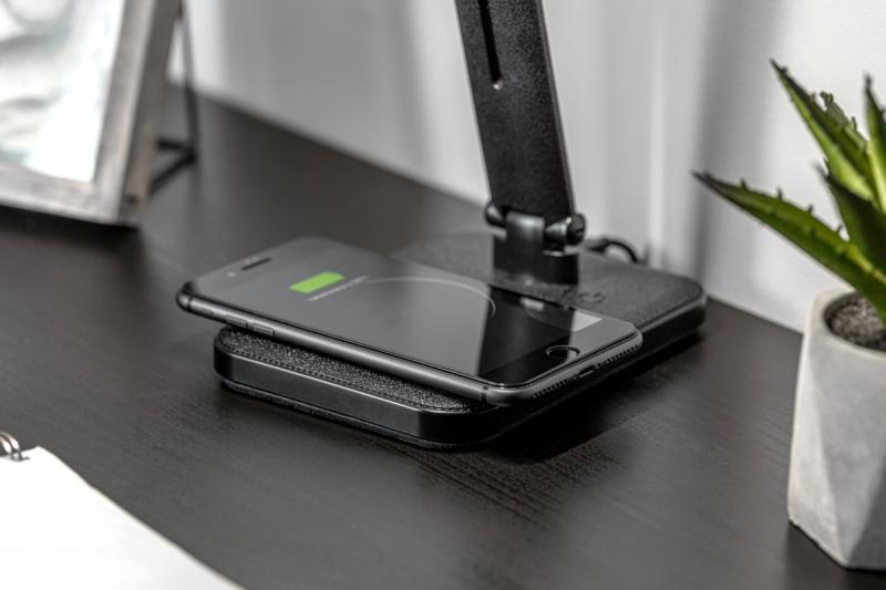 Decor IZUKA LED-pöytälamppu 6W 400lm AC220-240V 50/60Hz CCT induktiolaturi musta. 1208962497