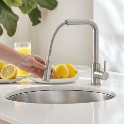 Pure.Sink Elite Steel Spark-S keittiöhana ruostumattomasta teräksestä, ulosvedettävällä juoksuputkella PS8041-02