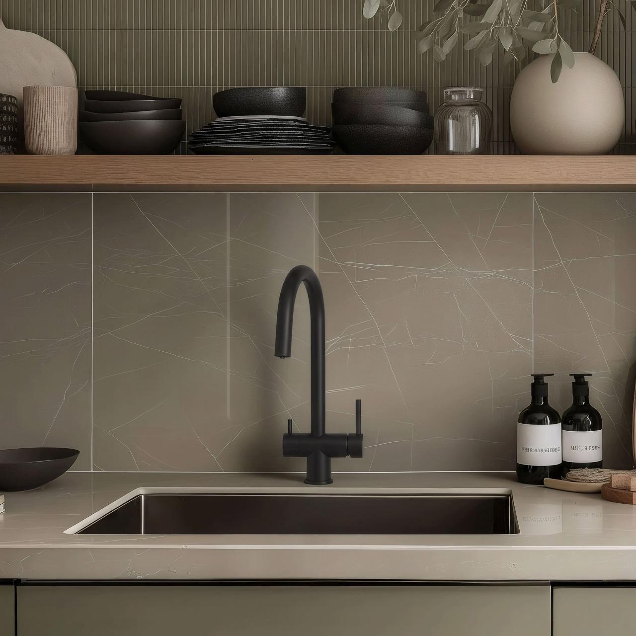 Quadri Leicester Kitchen Tap Black 3-Way with an Extra Connection for Filtered Water 1208967671 - Productafbeelding 2