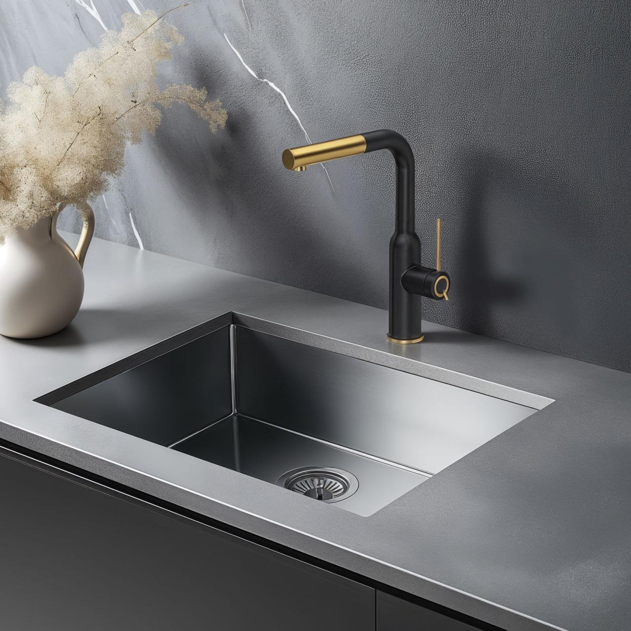 Quadri Stamford Kitchen Mixer Tap Black with PVD Gold Finish and Removable Spout 1208967688 - Productafbeelding 2