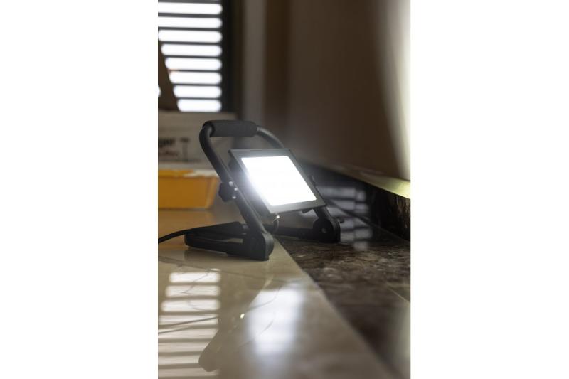 NELI Portable Floodlight, LED, 50W, 4500lm, 6400K, AC220-240V, IP65, 1.5m cable