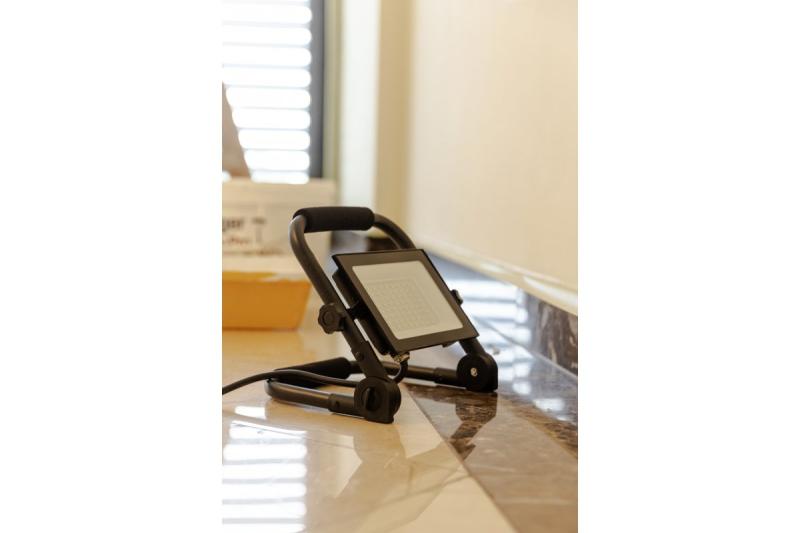 NELI Portable Floodlight, LED, 50W, 4500lm, 6400K, AC220-240V, IP65, 1.5m cable