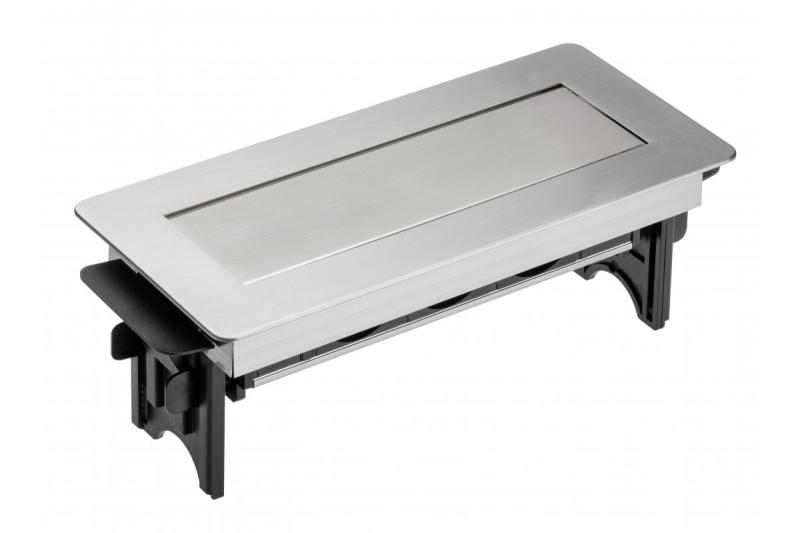 Pöytäjatkojohto ilman koteloa, 3-osainen pistorasia maadoituksella, 1,5 m virtajohto pistokkeella, ruostumaton teräs.