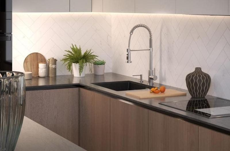 Quadri Redwick -keittiösekoitin RST puolijoustavalla ulostulolla ja suihkulla, jossa on 2 suihkutyyppiä sekä vesilukkotoiminto 1208971411