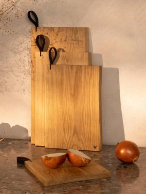 Woodsea Chop-Chop Oak S - Tammenpuinen leikkuulauta 25x24cm nahkaisella kahvalla 1208971539