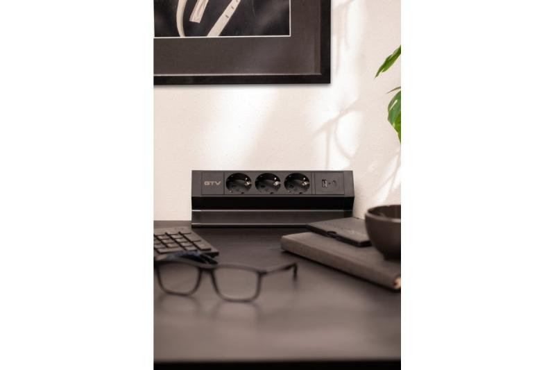 Huonekalupistorasia BASCO, 3xSCHUKO, USB A+C, kaapeli 1,5 m, musta