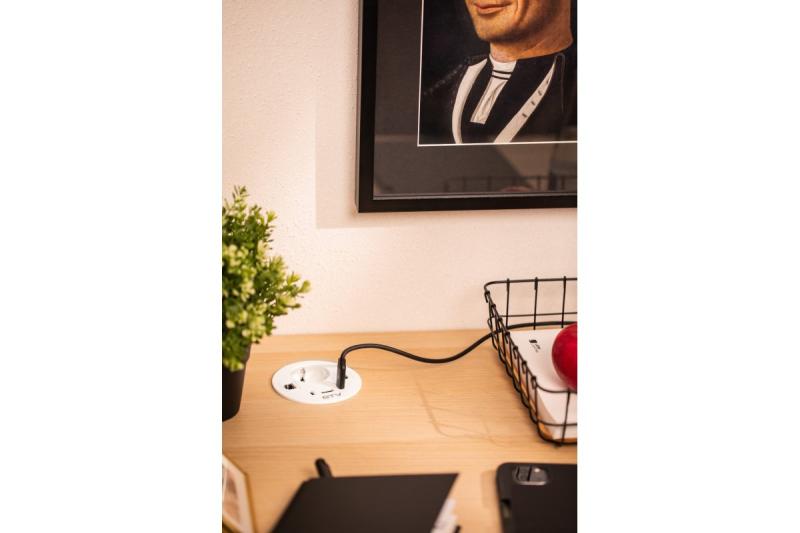 Huonekalu pistorasia RONDO, 1xSCHUKO, 1xUSB-A, 2xUSB-C, HDMI, RJ45 kaapeli 1,5 m, valkoinen