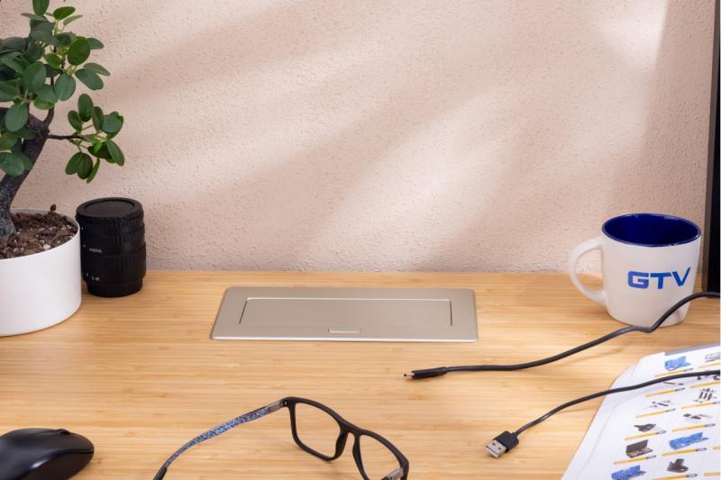 Huonekalupistorasia MULTISOFT, 2xSCHUKO, USB A+C, RJ45, kaapeli 1,5 m, alumiini