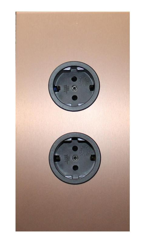 Indux Corner Еnergiezuil, jossa 2 pistorasiaa, maadoitettu, kupari 1208972279