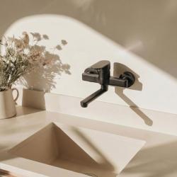 Aquanello Casa Yhden vivun keittiön seinähana, musta, ulostulo 15 cm BL-1415-CS