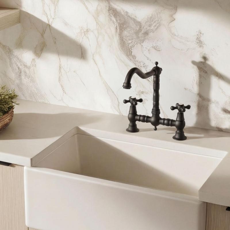 Aquanello Heritage Ascot Klassinen keittiö: nostalginen silta-hanamalli, musta, ristivivulla, BL-0011-HA